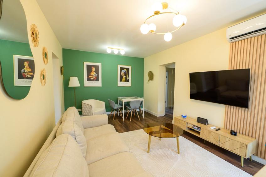 Tomis 2 / 3 camere lux , mobilat , utilat