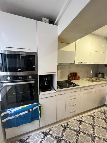 Apartament 3 camere, 80 mp, etaj 3 ,Radauti
