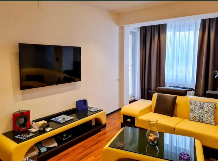 Zona de cluburi - apartament cu 3 camere mobilat si utilat