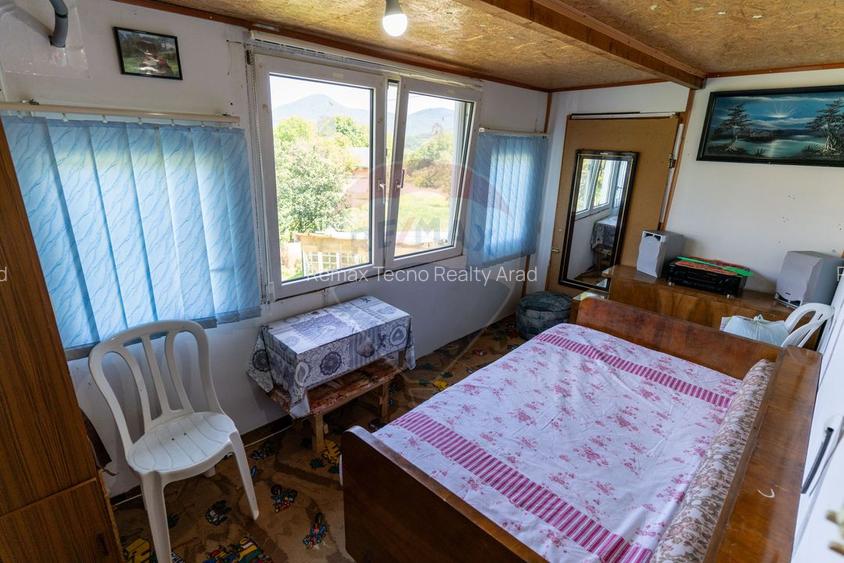 Casă  cu 10 camere in 2 corpuri de cladire (se pot vinde separat) - 30