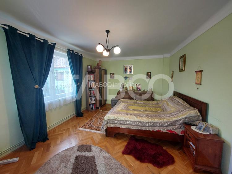 Casa de vanzare teren 950 mp si deschidere 21 m in zona Calea Poplacii - 10