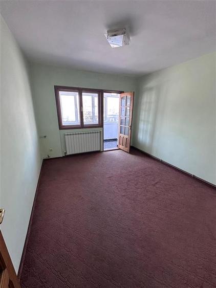 Apartament 3 camere etaj 1 rond Podu Ros