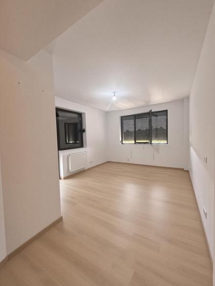Vanzare apartament 4 camere Timpuri noi
