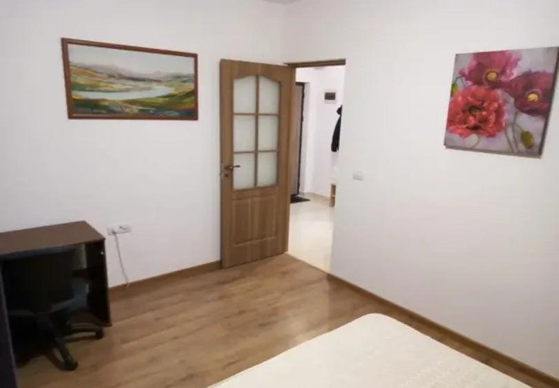 Apartament 2 camere, DECOMANDAT, zona Tatarasi