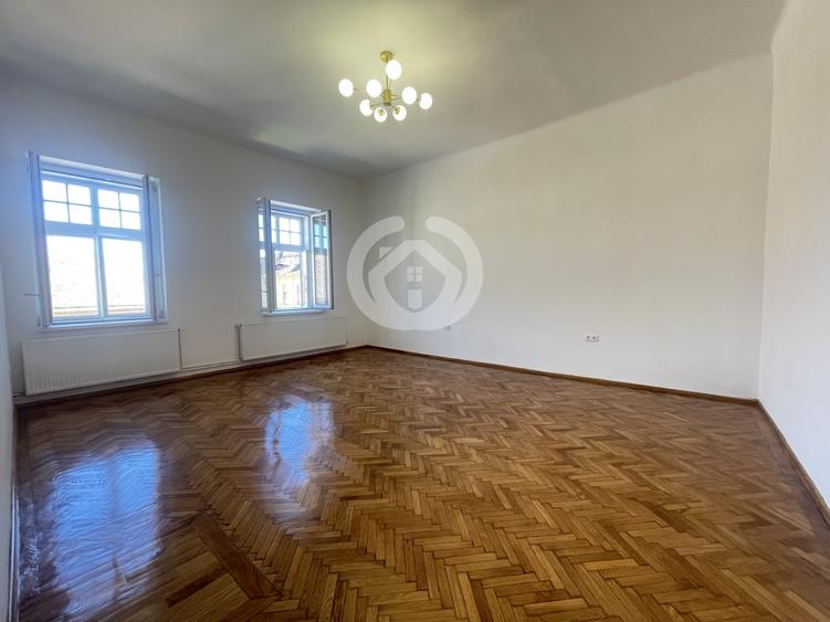 Apartament renovat în Centrul Sibiului | Str. Mitropoliei | Disponibil imediat