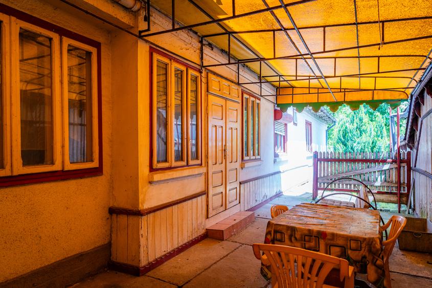 Casă locuibilă în Dărmănești — 50.000 €
