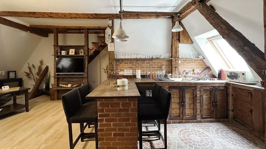 Investitie in Centrul Istoric: Apartament cu Pivnita/Crama (Optional) - 2