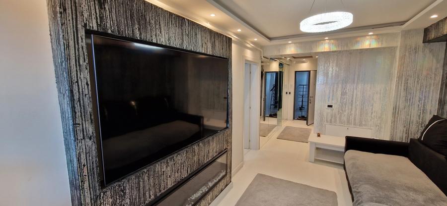 Apartament 2 camere, 47 mp cu terasa de 60 mp, zona George Enescu
