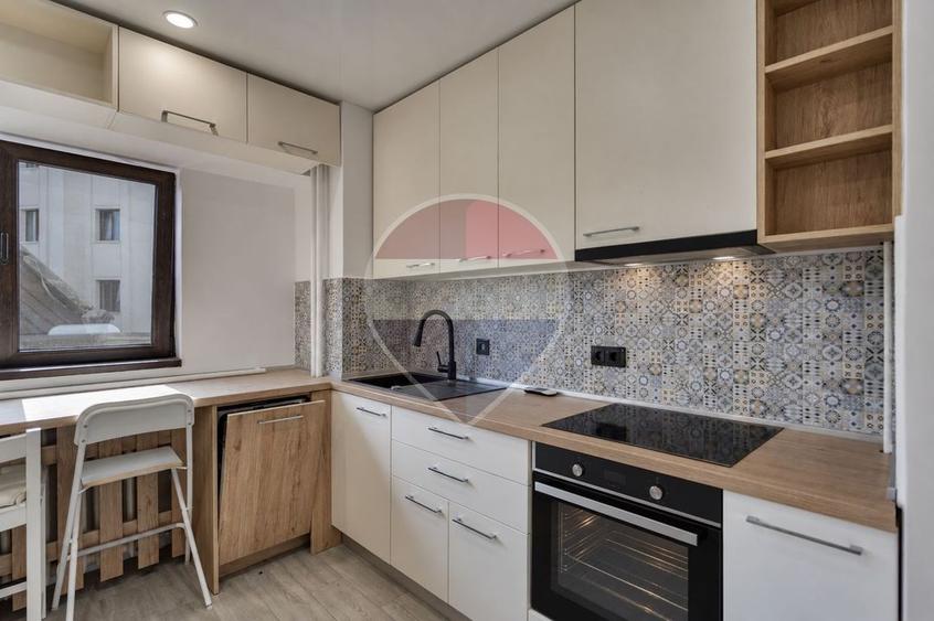 4 camere renovat | vedere fântâni Unirii | Bibescu Vodă | 106 mp
