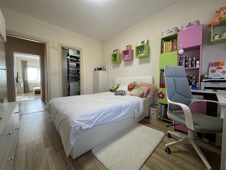 Duplex 4 camera, 120mp utili, 330mp teren-Mosnita Noua