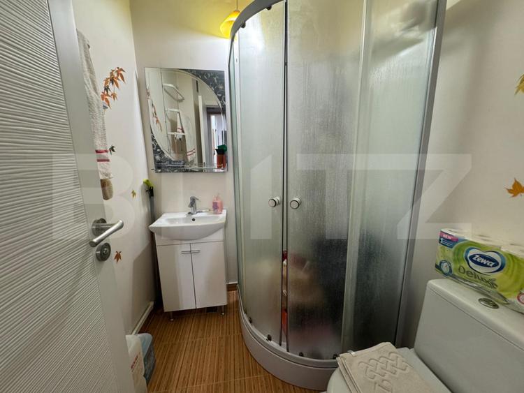Apartament de 4 camere, 80 mp, decomandat, zona Sara Cartier 1 Mai
