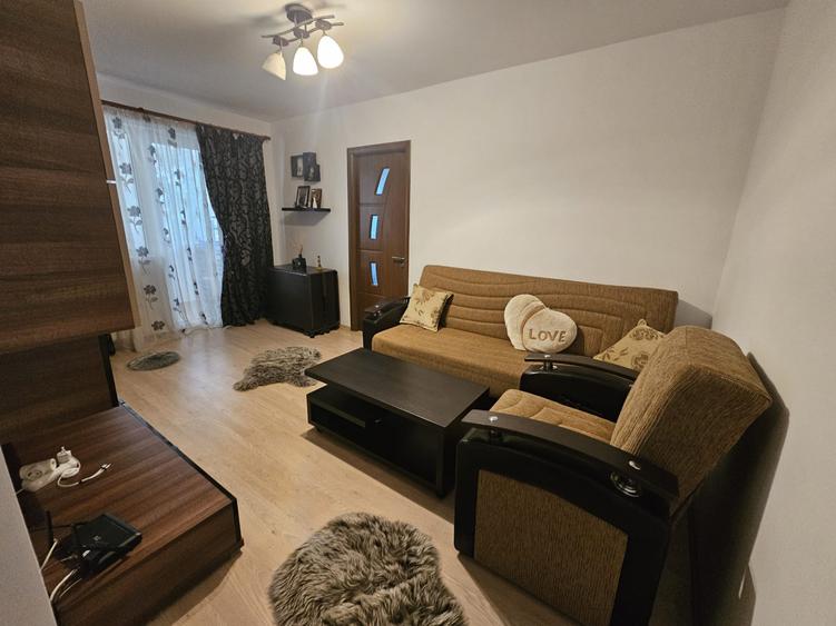 Apartament cu 3 camere Casa de Cultura/Centrala proprie/CTBUS/Loc de parcare
