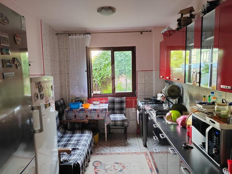 Apartament 3 camere în zona STRAZII MEHEDINTI