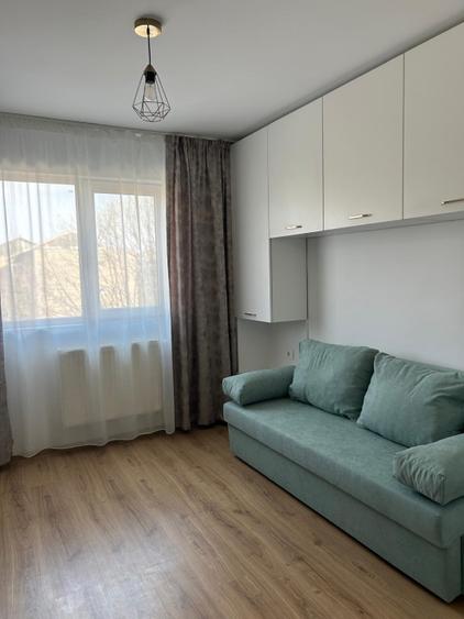 Proprietar vand garsoniera renovata in Rogerius