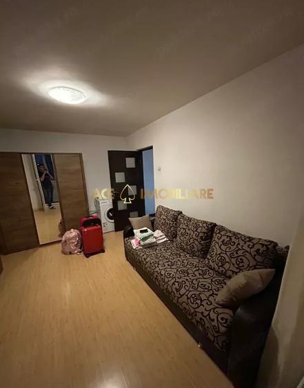 2 Camere de inchiriat | Valea Oltului | Metrou | Bloc izolat  | Metrou