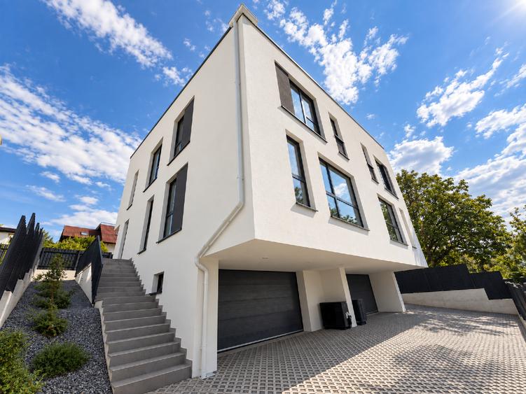 Locuință în standard nZEB | Su 194 mp | Borhanci – Hub Educațional