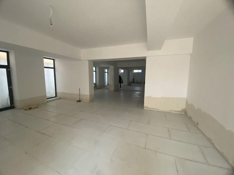 | Spatiu comercial | Piata Floreasca 208 mp |