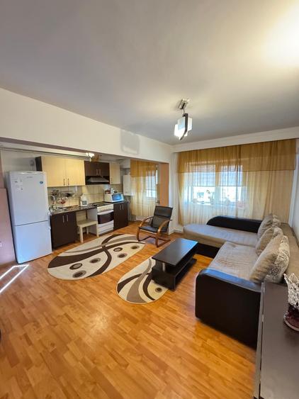Apartament 3 camere decomandat - renovat - doua bai - mobilat - Dacia - bloc pe cadre