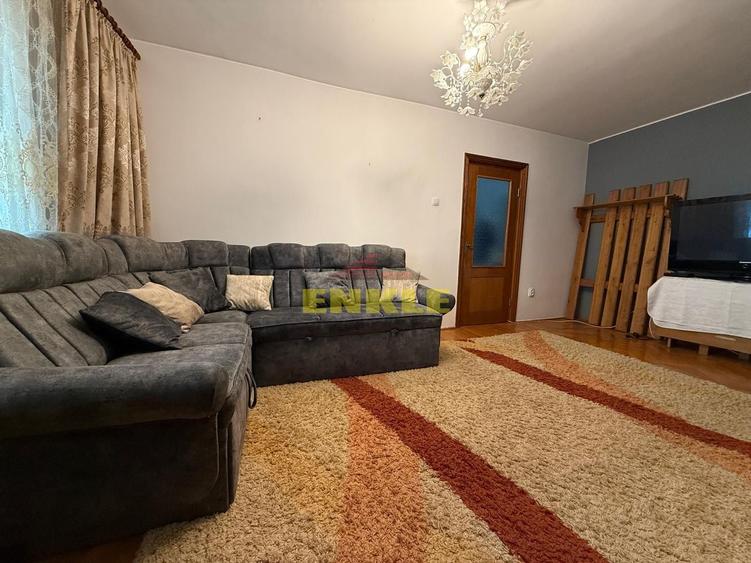 De vanzare apartament 3 camere decomandat, Pietonalul Transilvaniei.
