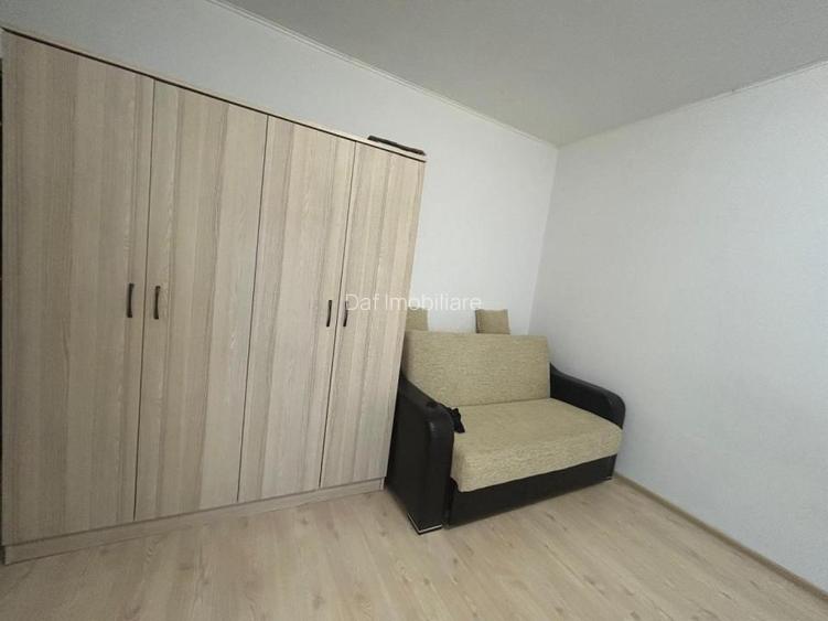 330 euro -garsoniera 32mp-centrala proprie -metrou aproape - 6