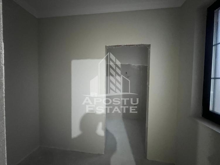 Duplex deosebit Dumbravita- spre pădure zona centrala