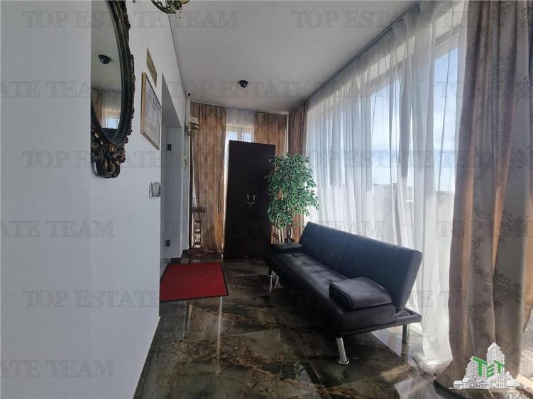 VILA MAMAIA NORD 30 DE CAMERE