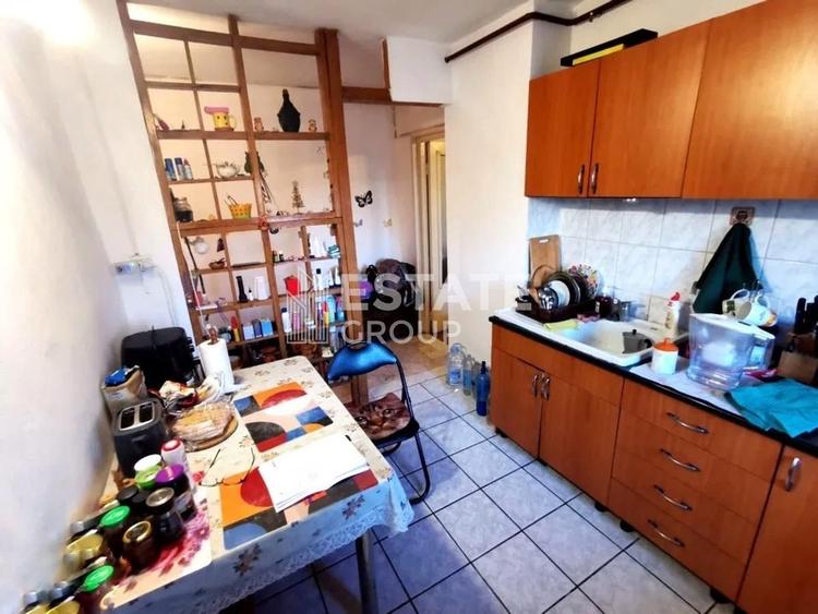 Apartament 3 camere, Zona Dambovita