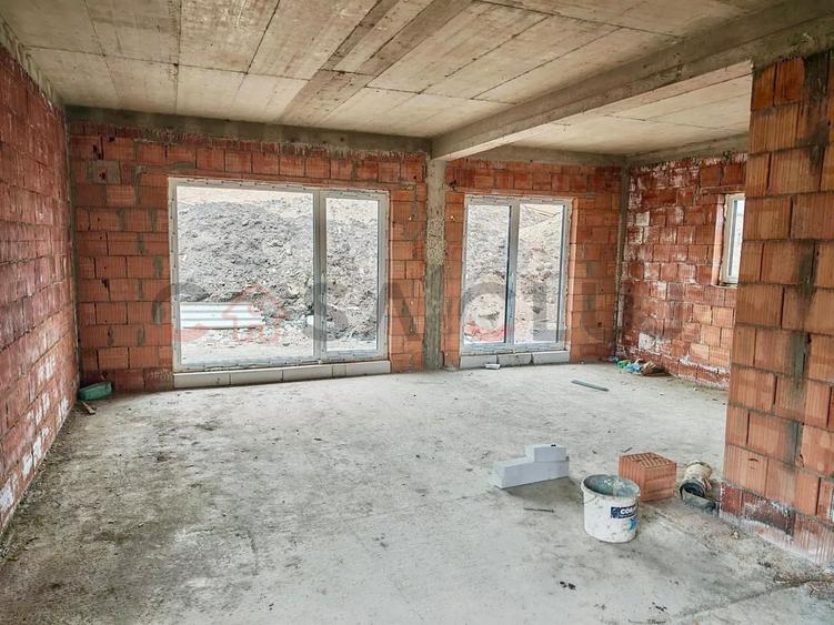 Casă individuală, 6 camere, Chinteni