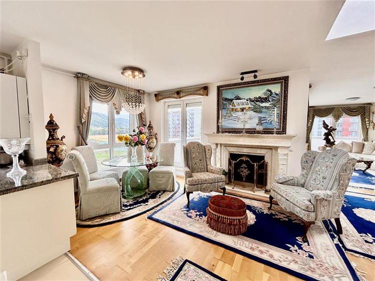 Penthouse rar cu 80 mp de terase și priveliște – Avantgarden Brasov