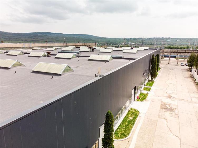 Spatiu Industrial - 4200 mp - Productie - Depozitare - Distributie