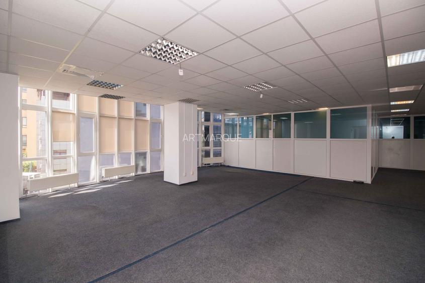 Cladire multifunctionala ultracentrala in Pitesti-1.200 MP UTILI | teren 749 MP - 14