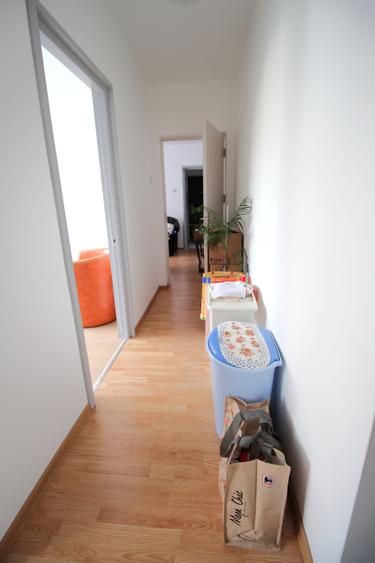 Apartament cu 4 camere - Apusului - Lacul Zanoaga