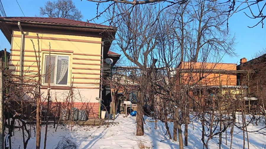Tatarasi zona Piata Chirila teren 576mp cu casa si anexe (pretabil  si privatiza - 13
