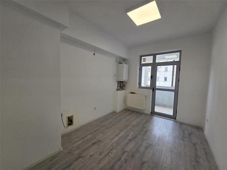 3 Apartamente de vanzare Centrul Civic pretabile birouri