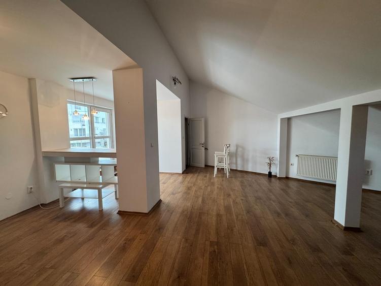 Inchiriere vila etajele 1+2+M Cotroceni metrou spital Eroilor imobil 2002