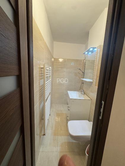 Apartament 4 camere, 80 mp, zonă centrală, garaj + boxa 20 mp 150.000 EUR - 8