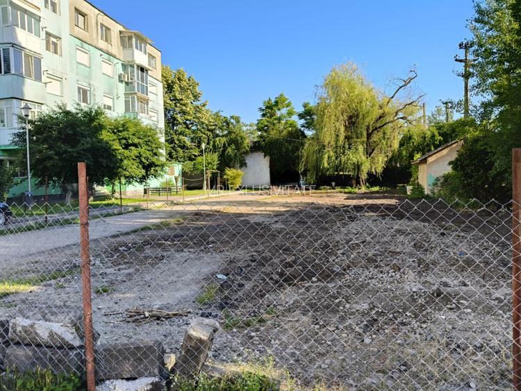 Teren intravilan de vânzare – Zona 9 Mai, Târgu Jiu | Comision 0% - 10