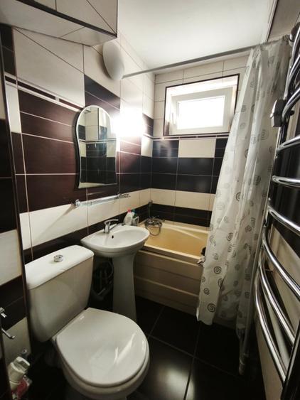 Apartament de inchiriat cu 2 camere, parter, zona Hurmuzachi, Radauti