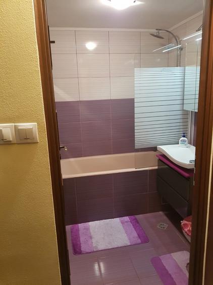 Apartament 3 camere, decomandat, 70 mp, balcon, ac, metrou, Piata Sudului