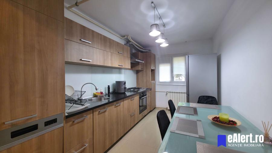 Apartament 4 camere de inchiriat, Rahova, parter/8, 84mp, decomandat.