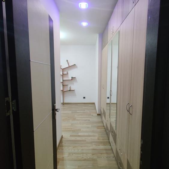 Apartament 3 camere de vanzare