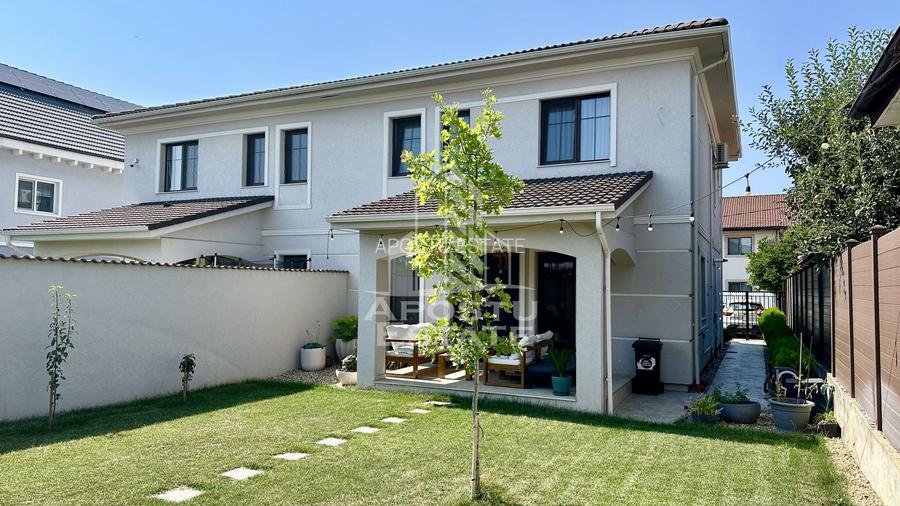 Jumatate de duplex de vanzare cu 5 camere, in apropiere de padure - 38
