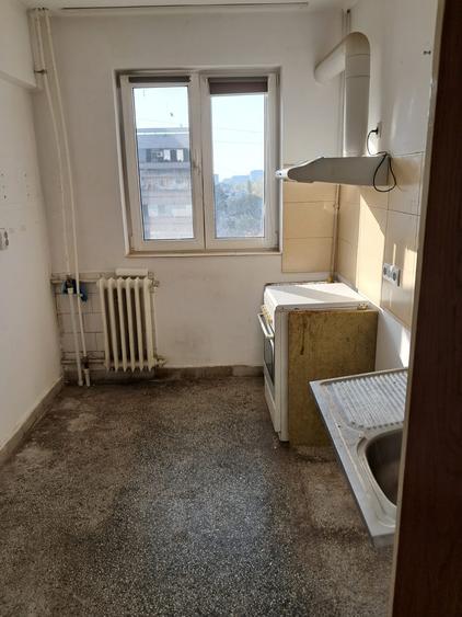 Vanzare apartament 3 camere, Drumul Taberei - Romancierilor