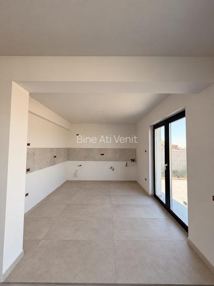 Comuna Berceni - Casa 4 Camere 2 Bai 400mp Teren - 5