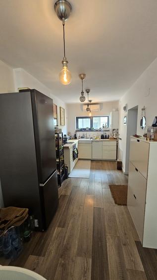 Dorobanti - etaj vila, total 3 proprietari, singur pe nivel, terasa 25 mp