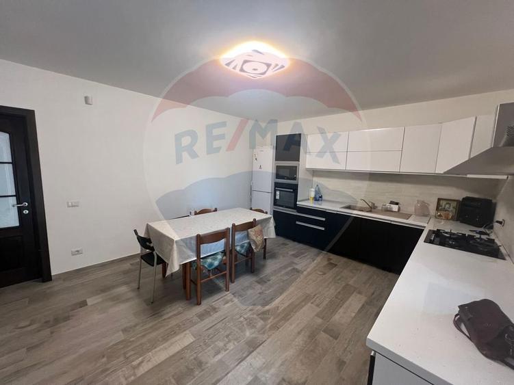 Casa 4 camere Focsani str Militari