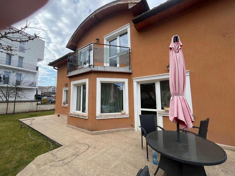 Casa cu garaj de închiriat, Manastur, Campului