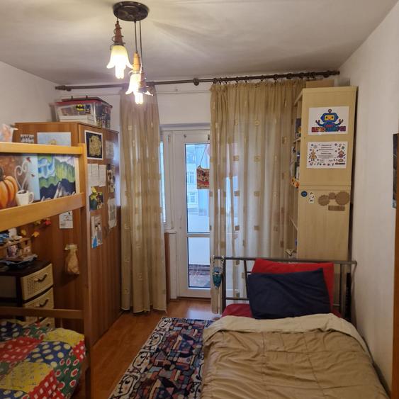 4 camere, decomandat, 96 mp, de vanzare apartament in zona Gara, Cod 162918