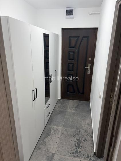 Garsoniera la prima inchiriere, totul nou, langa centru comercial - 2
