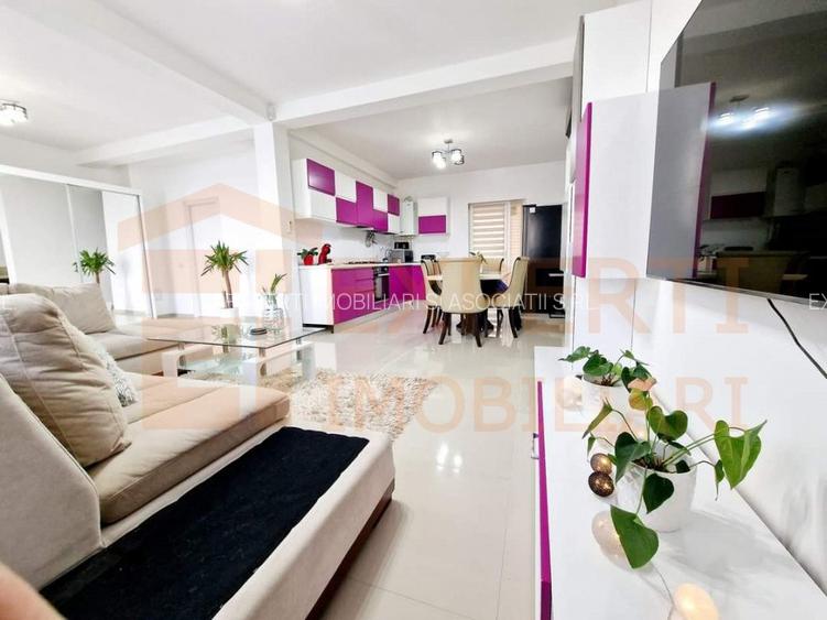 Casă de Vânzare in zona  Mamaia Sat – Hanul cu Pește | 4 Camere - 10